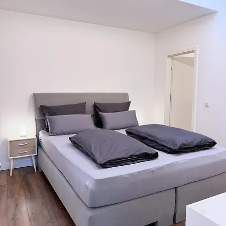 White Lofty Und White Düsseldorf