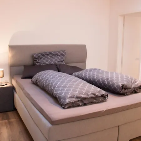 White Lofty Und White * Düsseldorf