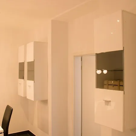 White Lofty Und White Düsseldorf