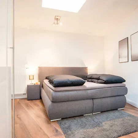 White Lofty Und White Düsseldorf